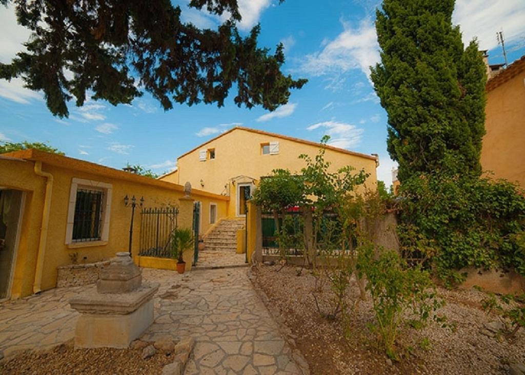 Domaine De Bailheron Beziers Exterior photo